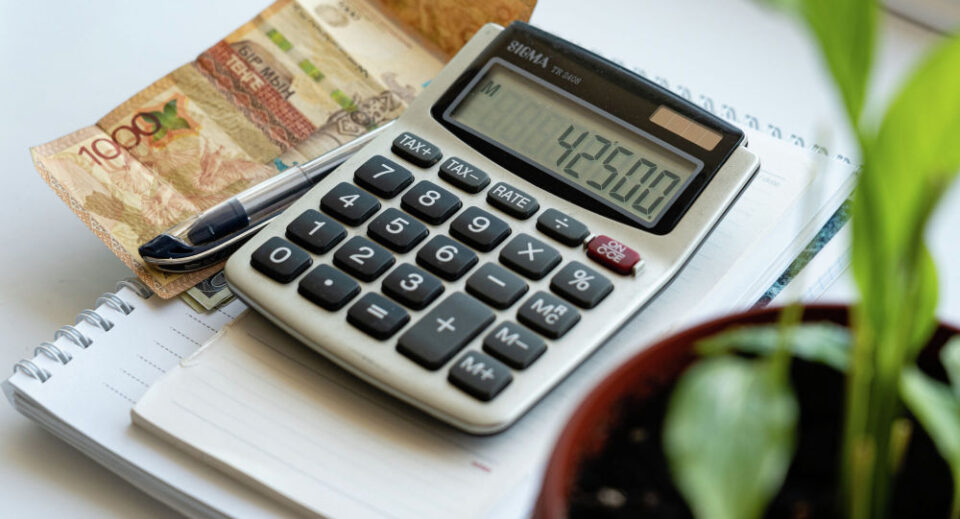 42 500